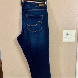 EUC Levi Jeans 20W